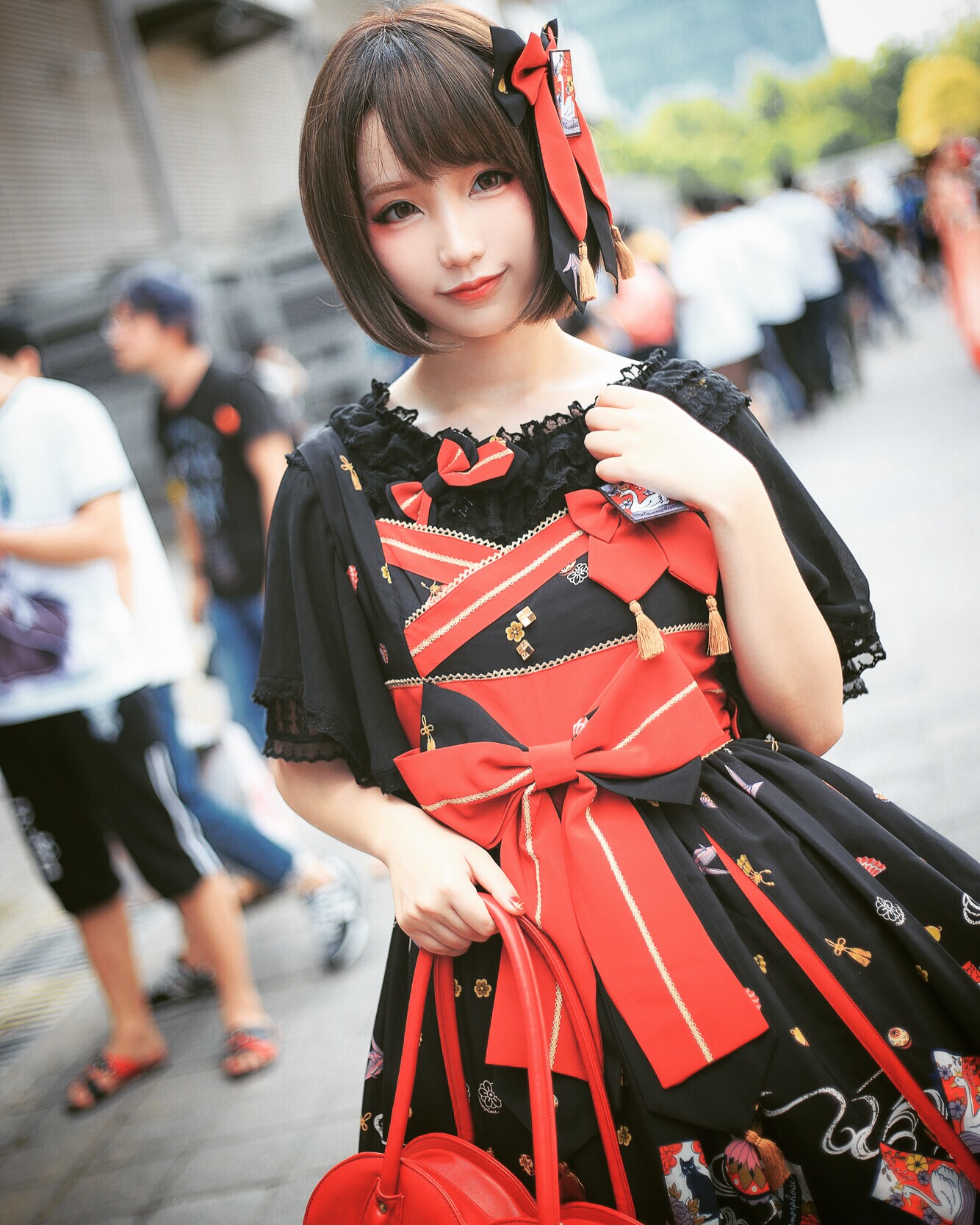 犬神洛洛子さん