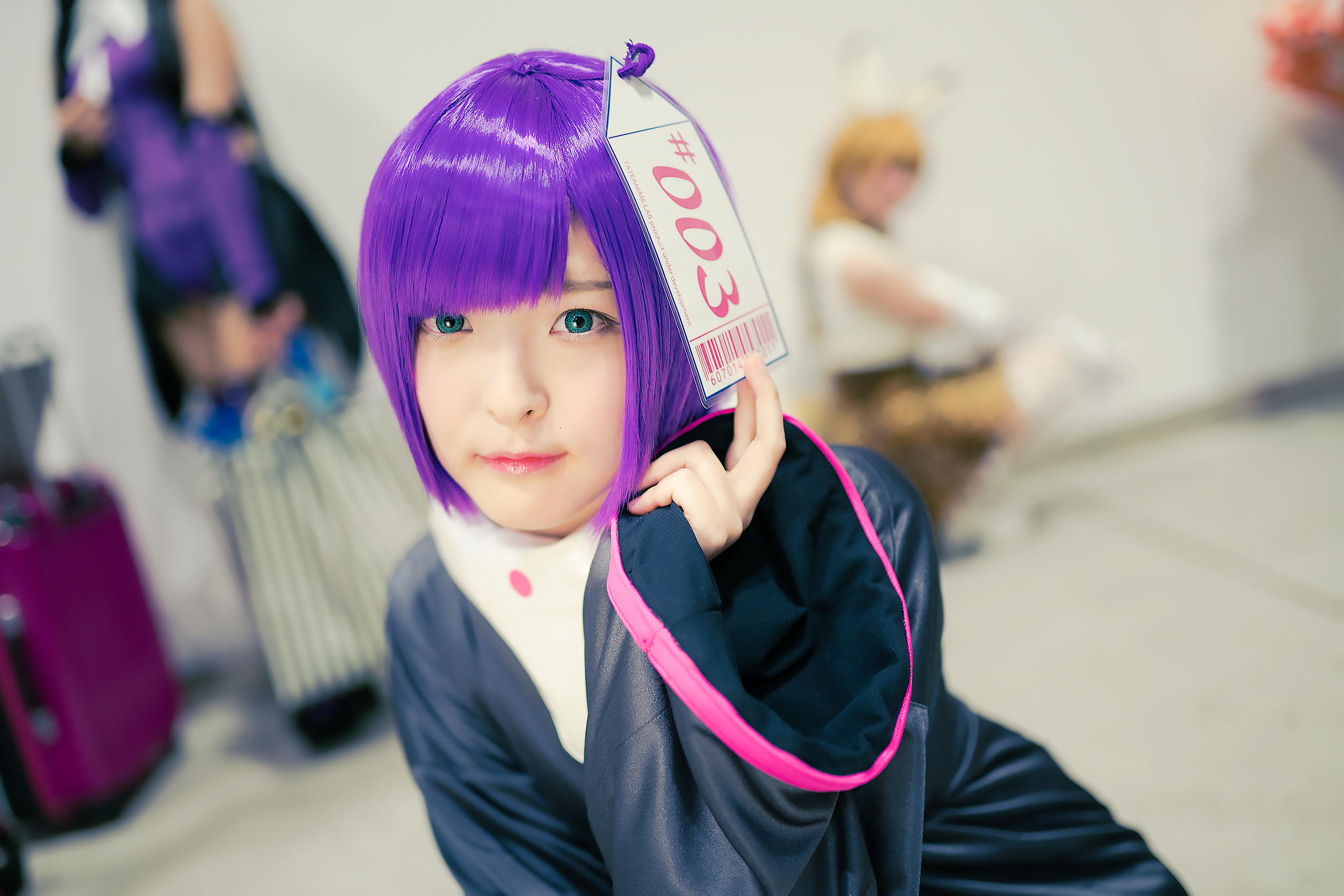 Production I.Gのアプリ「タテアニメ」のマスコットキャラのコスプレ　肉球あやとさん1
