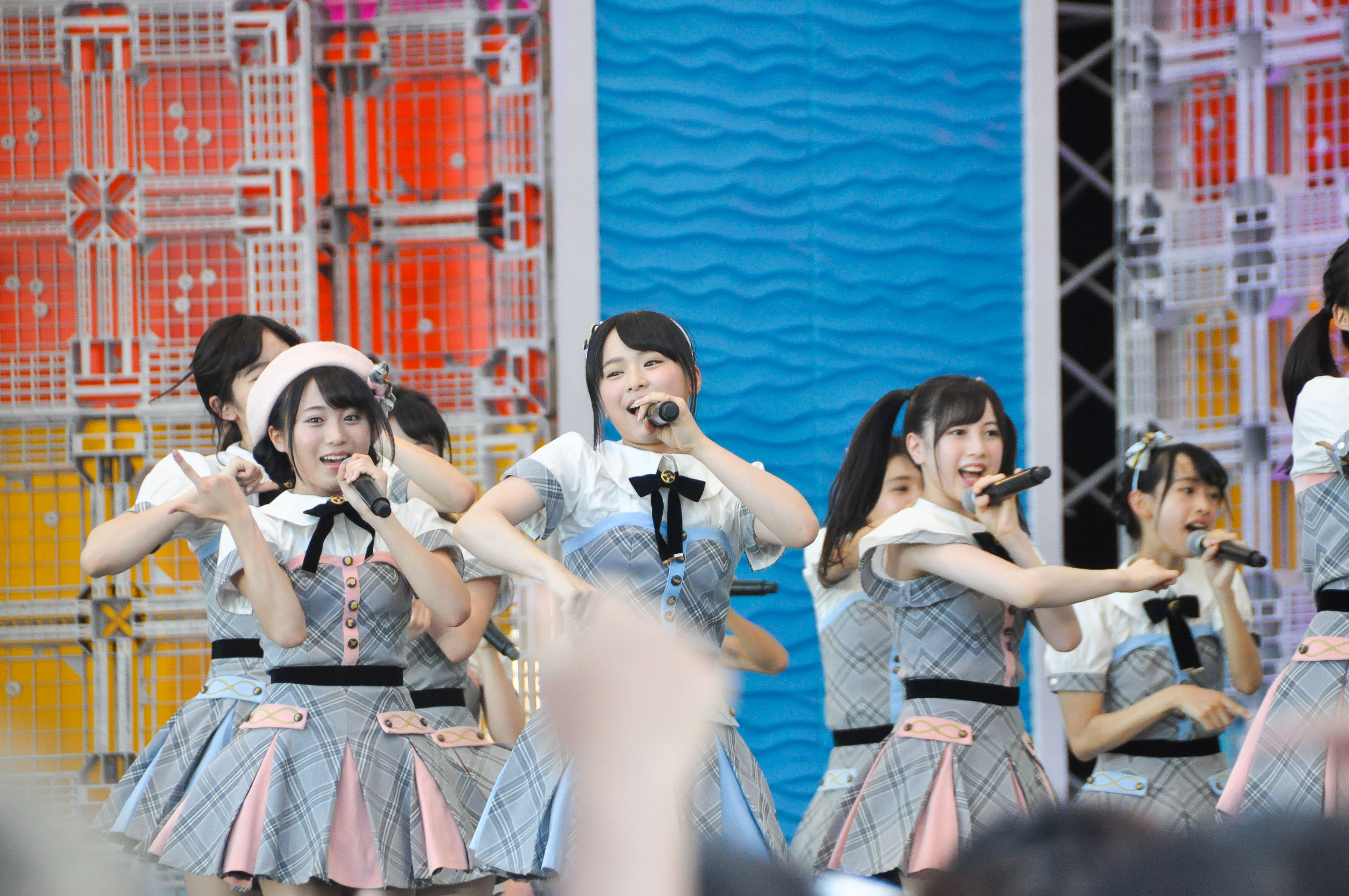 AKB48 Team 8
