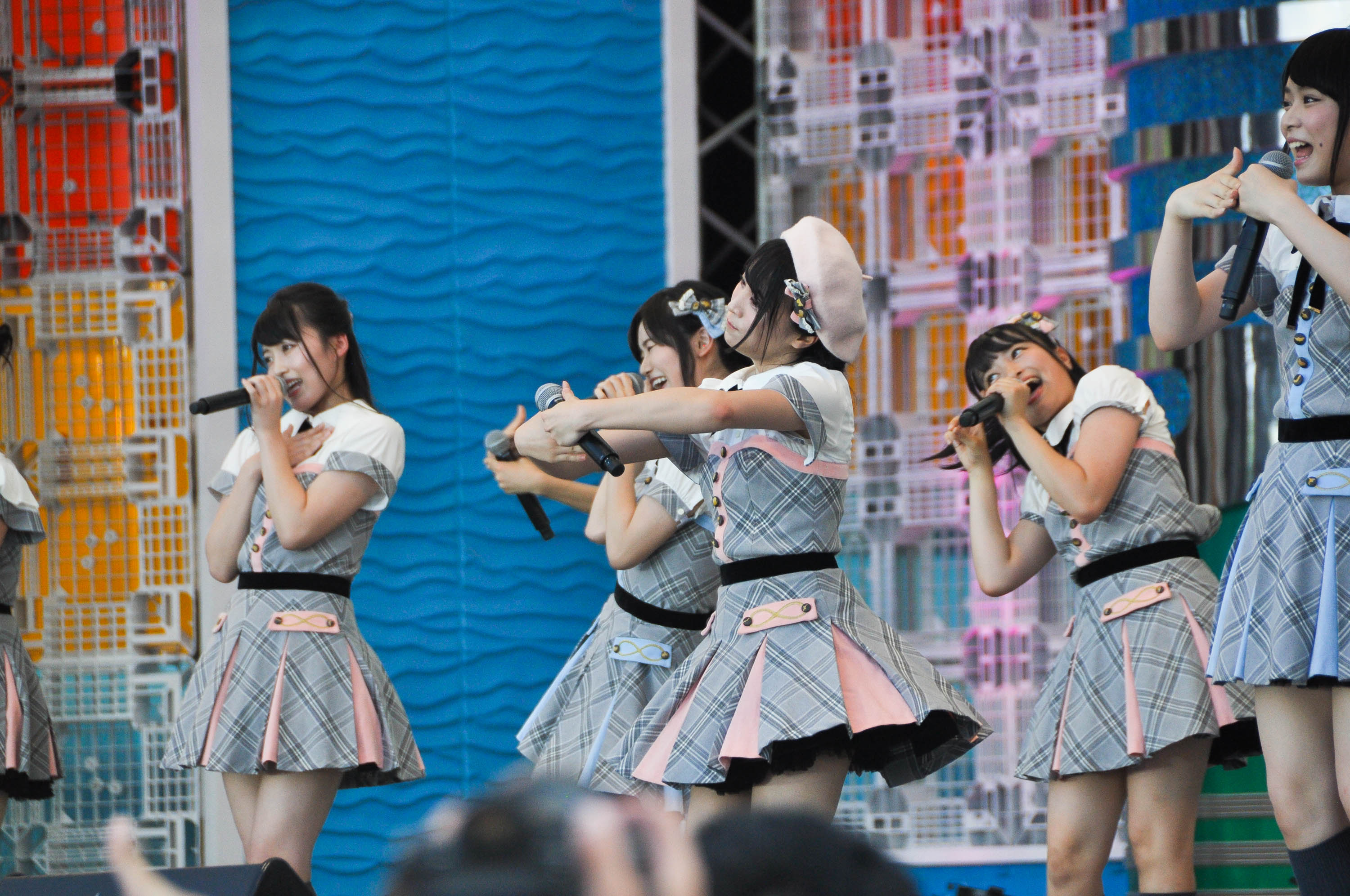 AKB48 Team 8