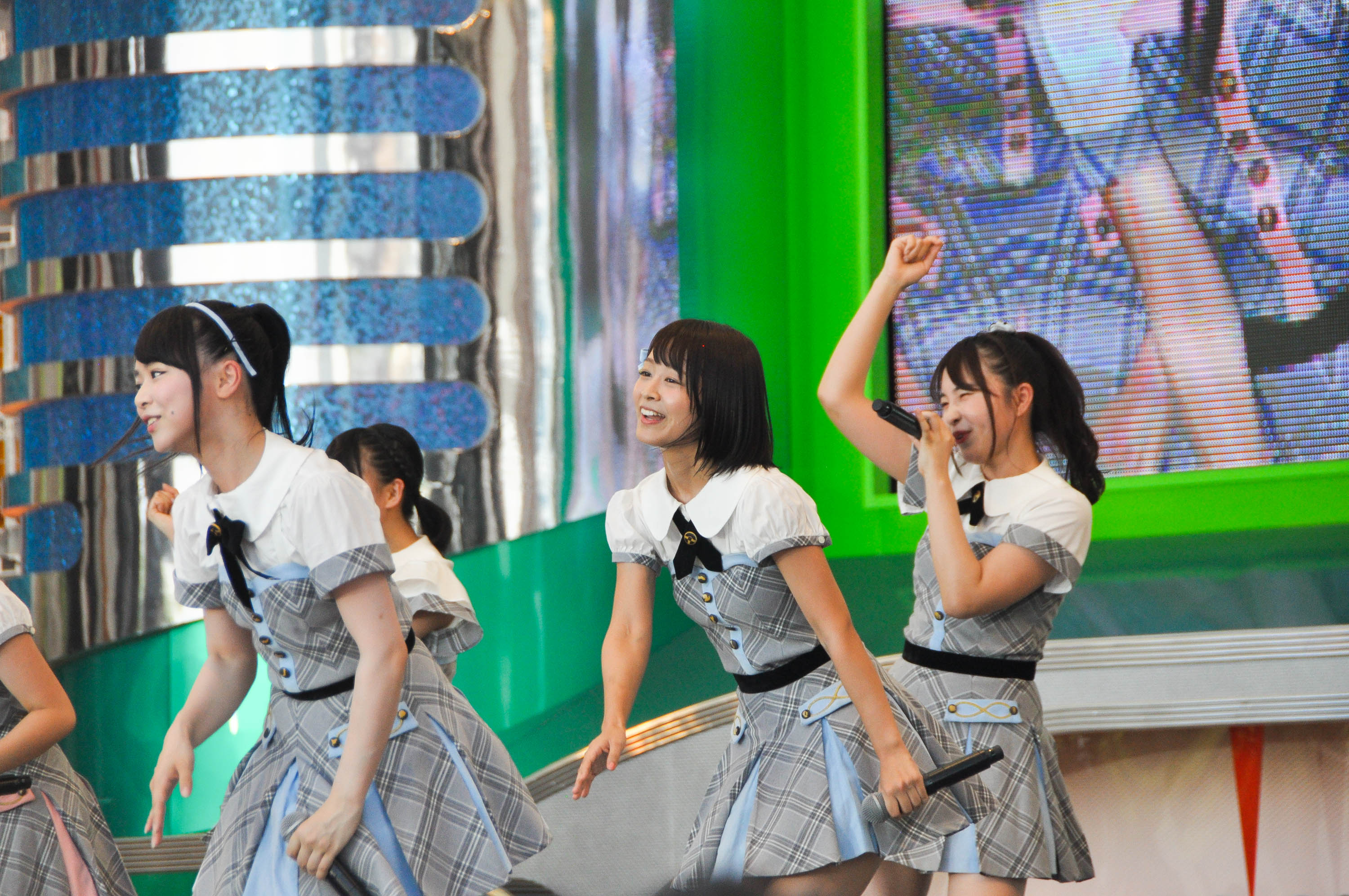 AKB48 Team 8