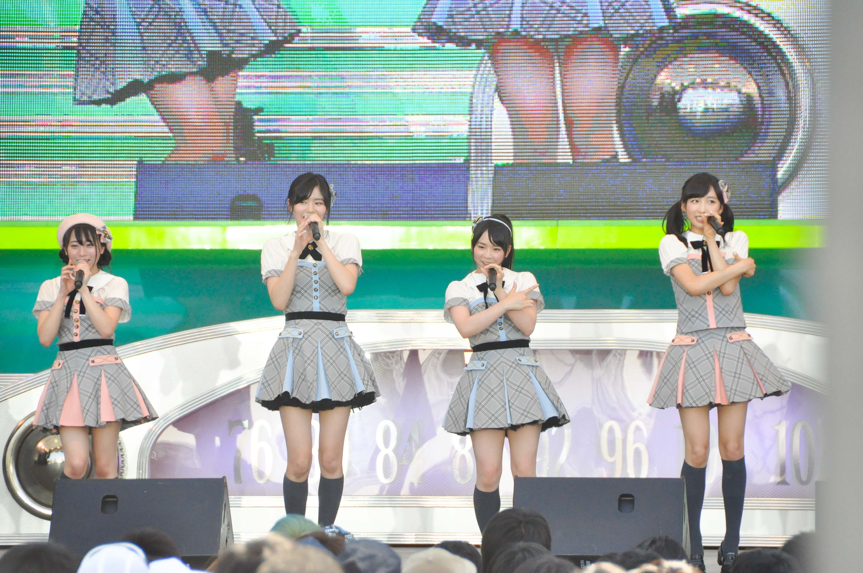 AKB48 Team 8