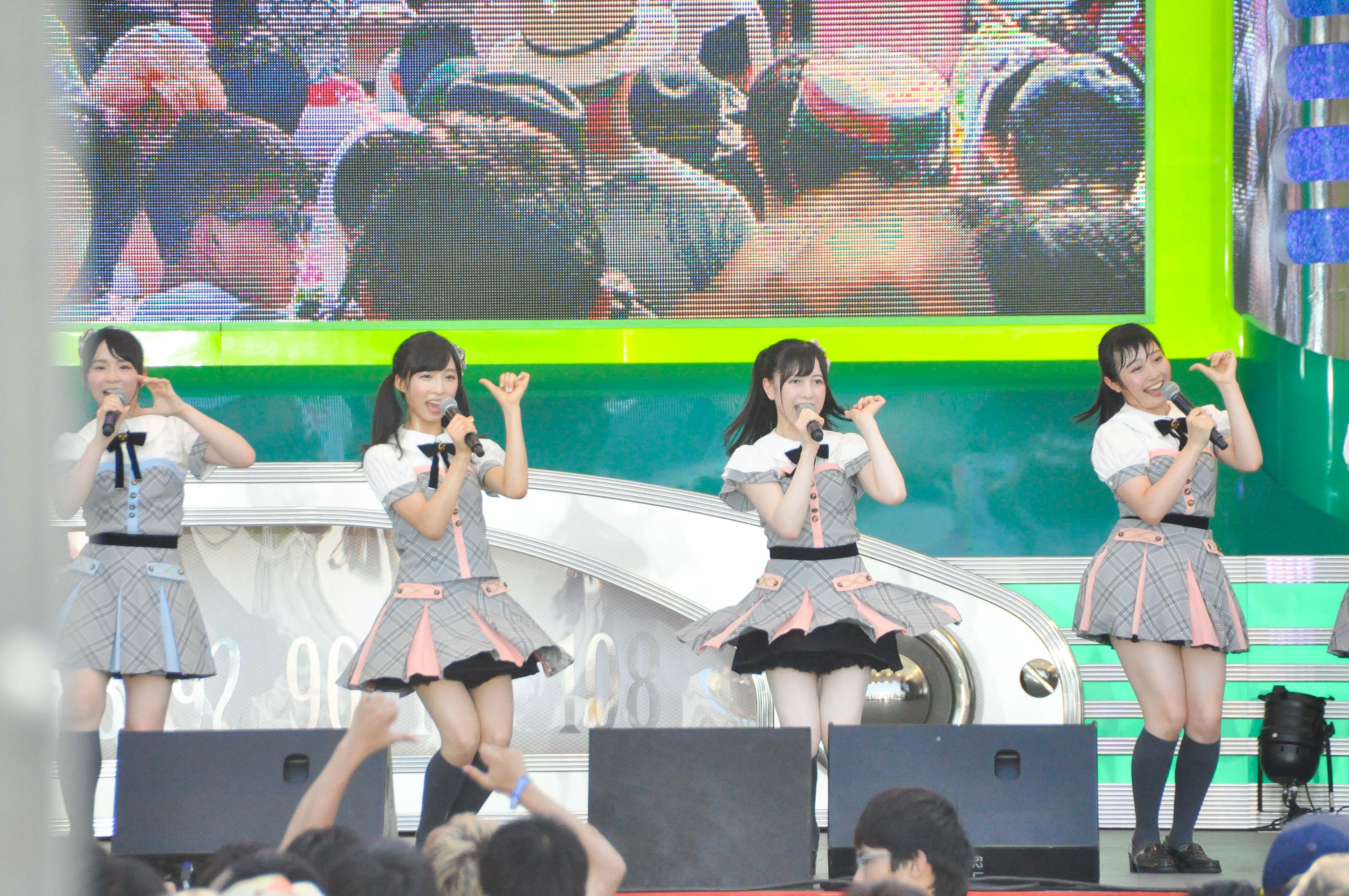 AKB48 Team 8
