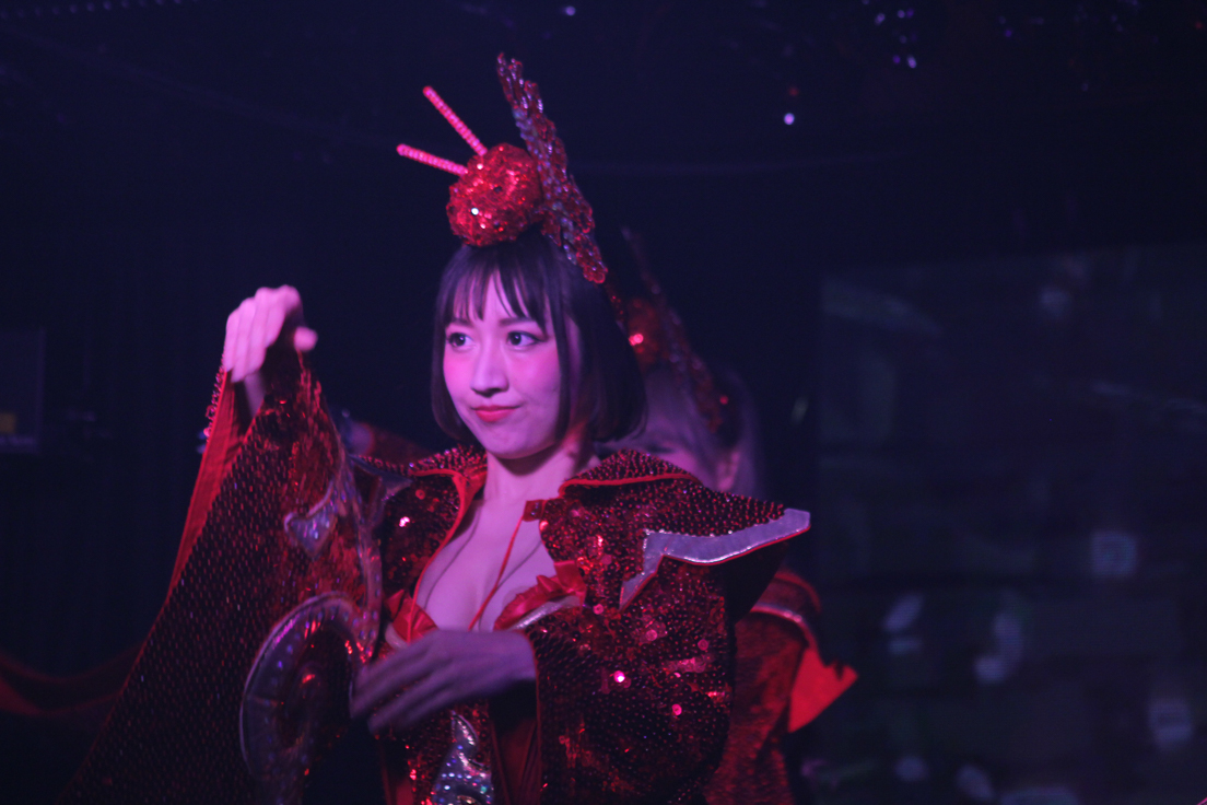 Burlesque annex YAVAY