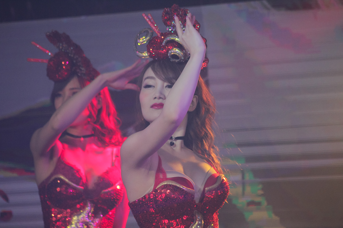 Burlesque annex YAVAY