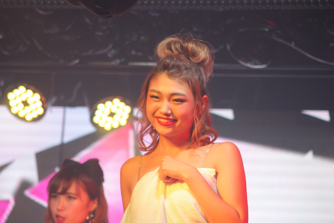 Burlesque annex YAVAY