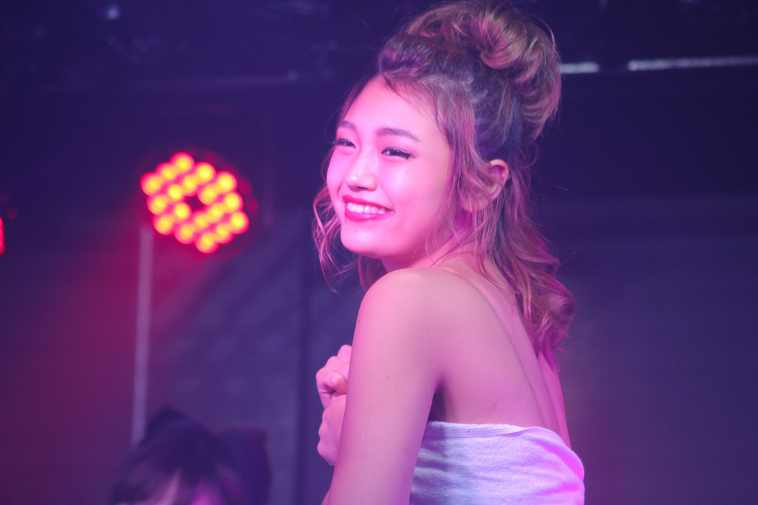 Burlesque annex YAVAY