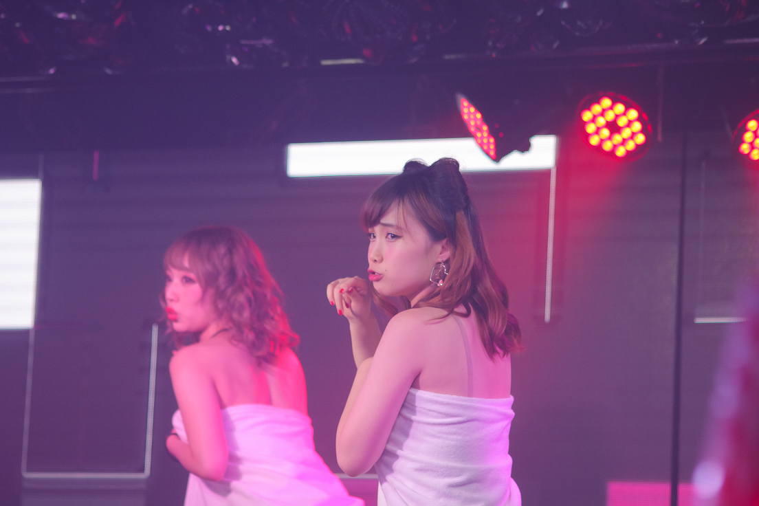 Burlesque annex YAVAY