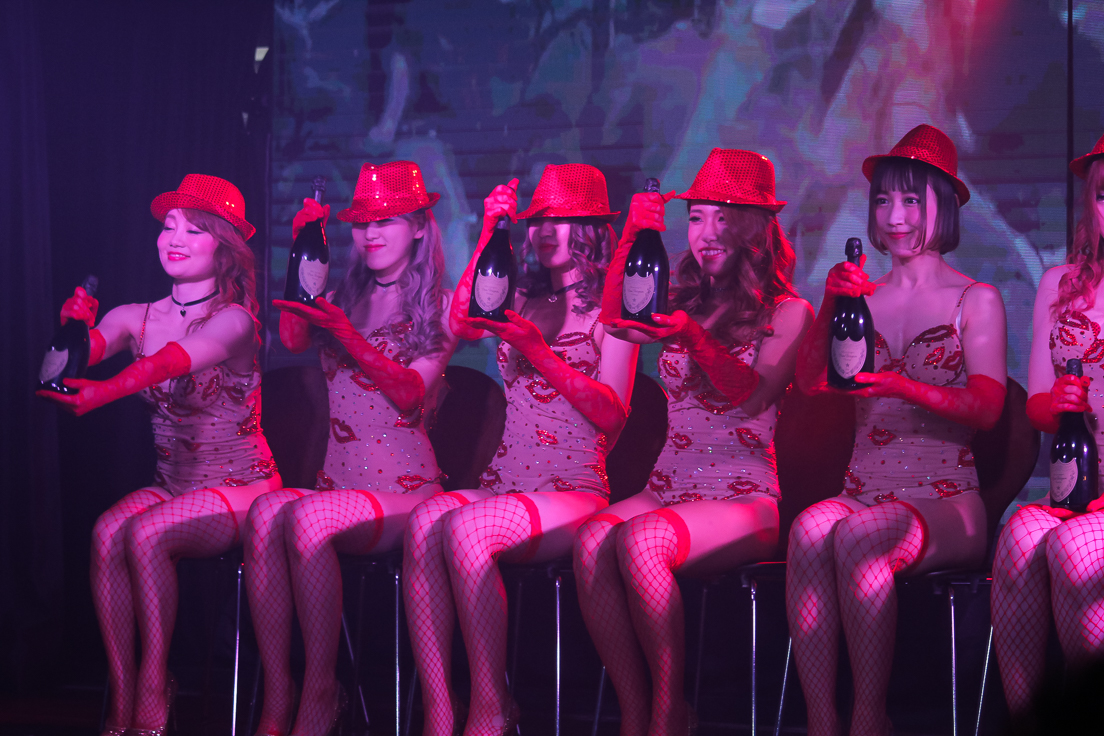 Burlesque annex YAVAY