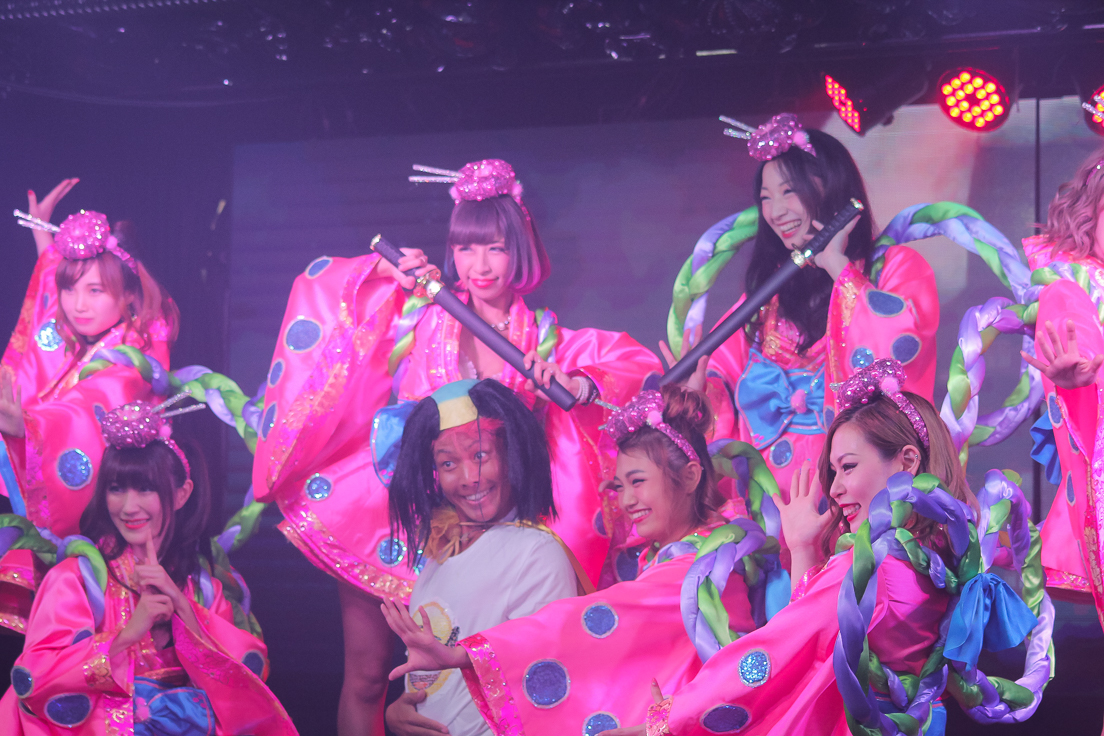 Burlesque annex YAVAY