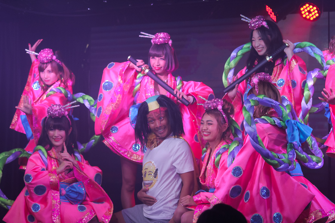 Burlesque annex YAVAY