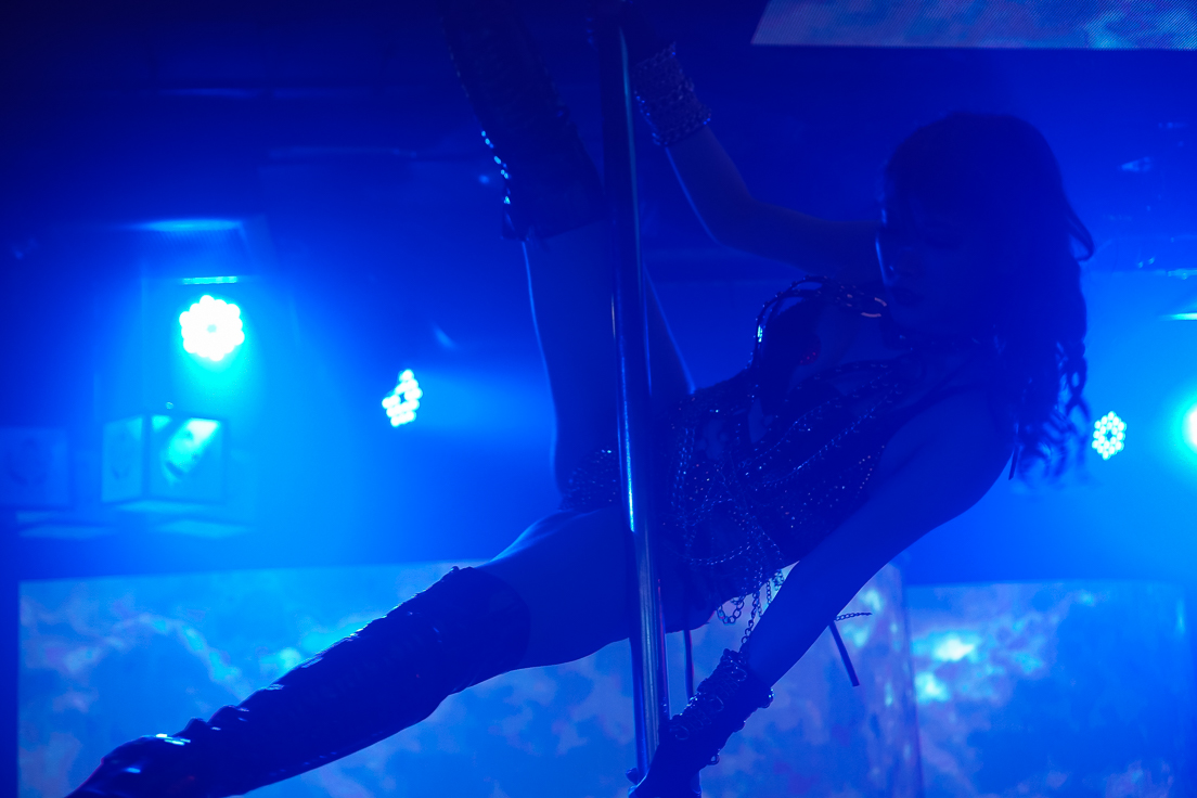 Burlesque annex YAVAY