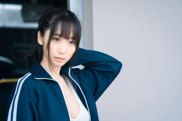 伊織もえさん『週刊ヤングジャンプ』オフショット6