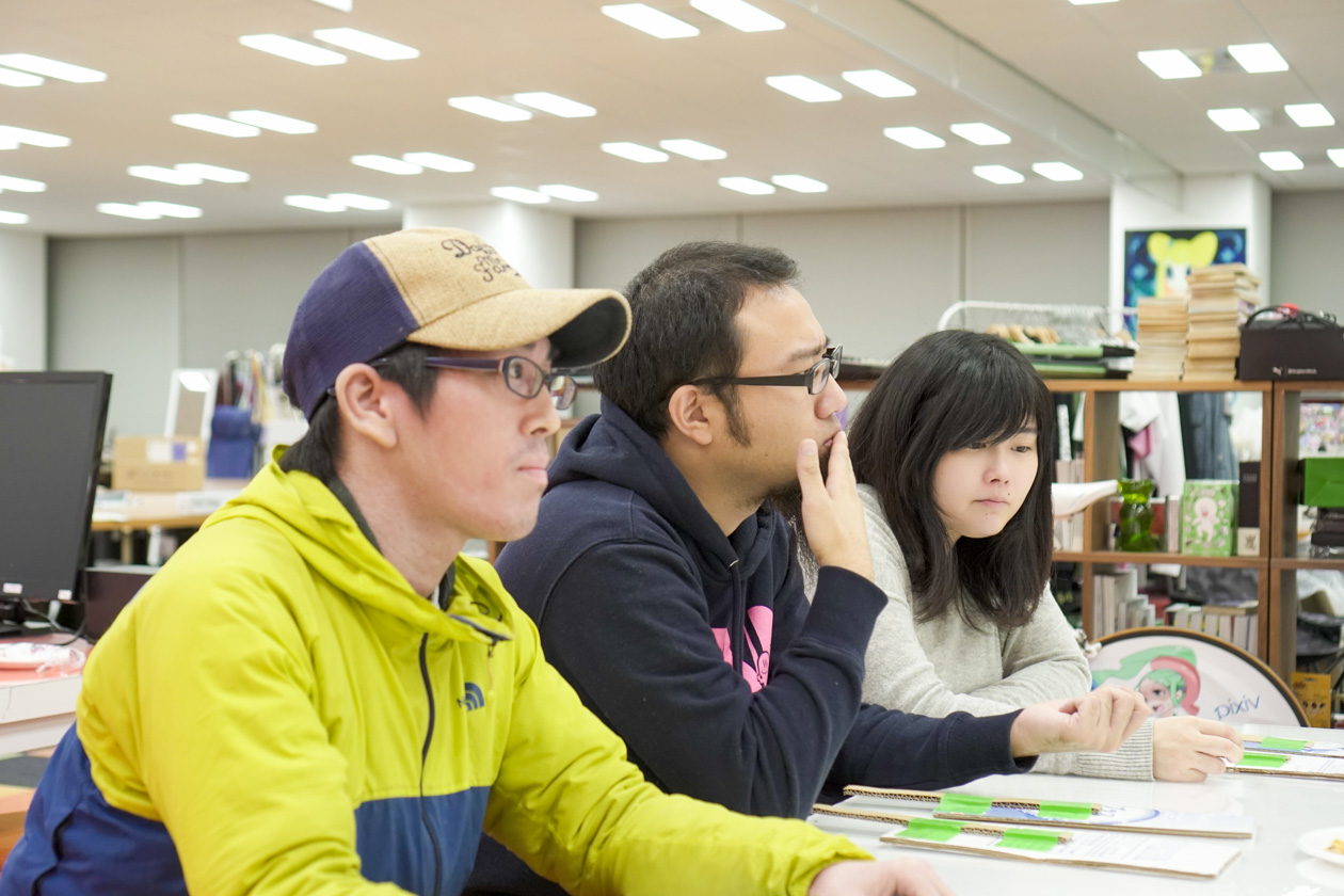 鶏肉とナッツ炒めのまんま　判定中