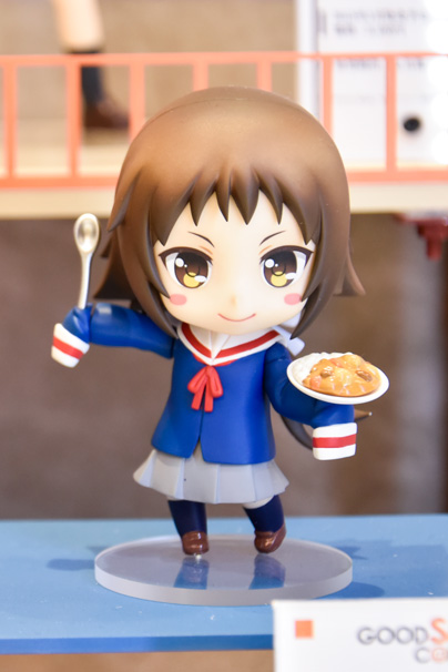「三峰真白」