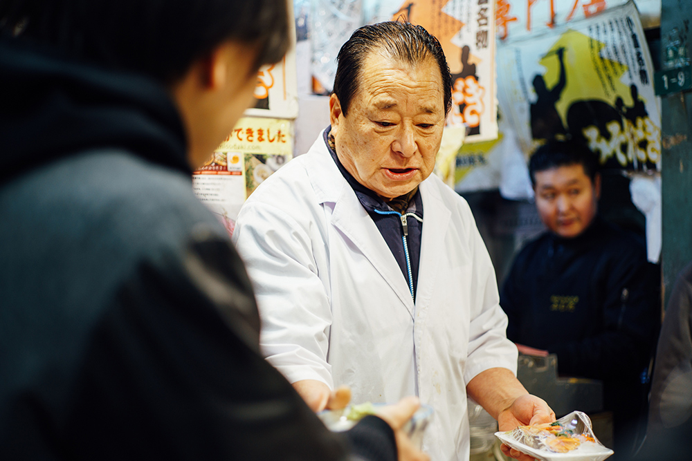 「どっからきたとね？東京ね？ うまいもんいっぱい食べていき！」と、フランクに話しかけてくれる