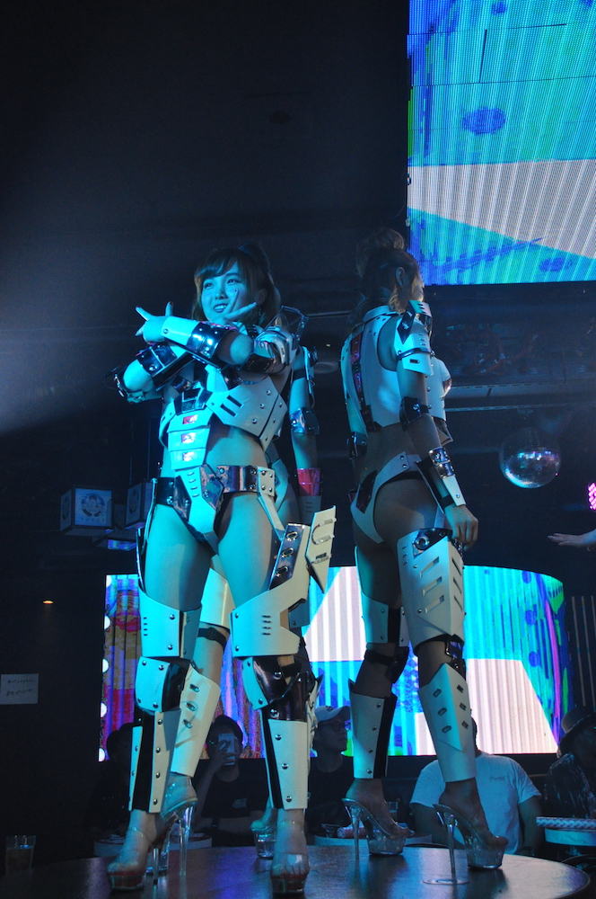 Burlesque annex YAVAY