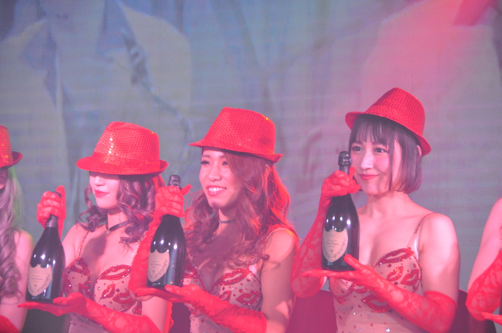 Burlesque annex YAVAY