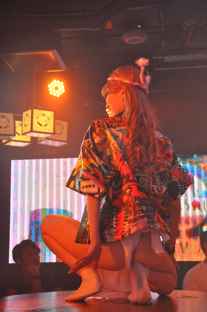 Burlesque annex YAVAY