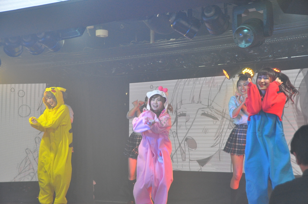 Burlesque annex YAVAY