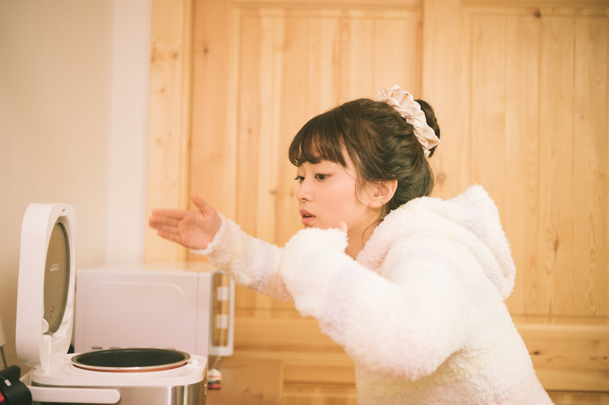 山地まりさん「恋する家電（ハイアール）」