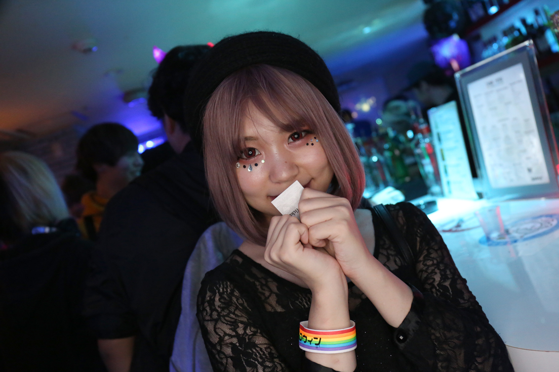 「歌舞伎町ハロウィン」のコスプレ仮装ギャル