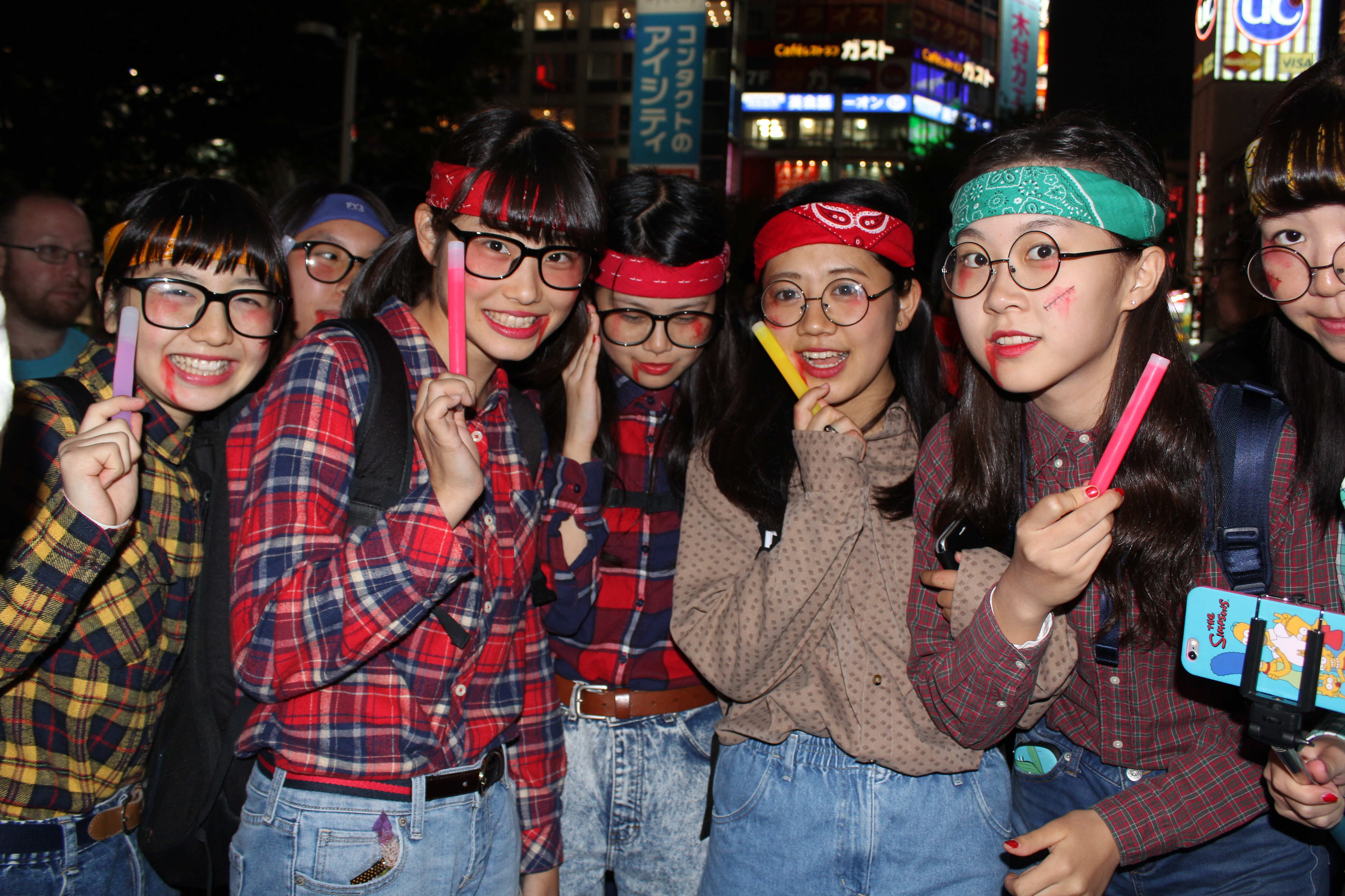 【写真】JKとJDで溢れる渋谷ハロウィン当日！  非日常を求める10代たち