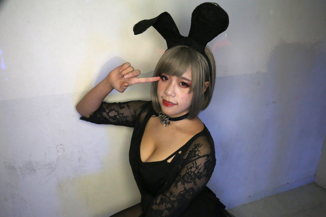 「歌舞伎町ハロウィン」のコスプレ仮装ギャル