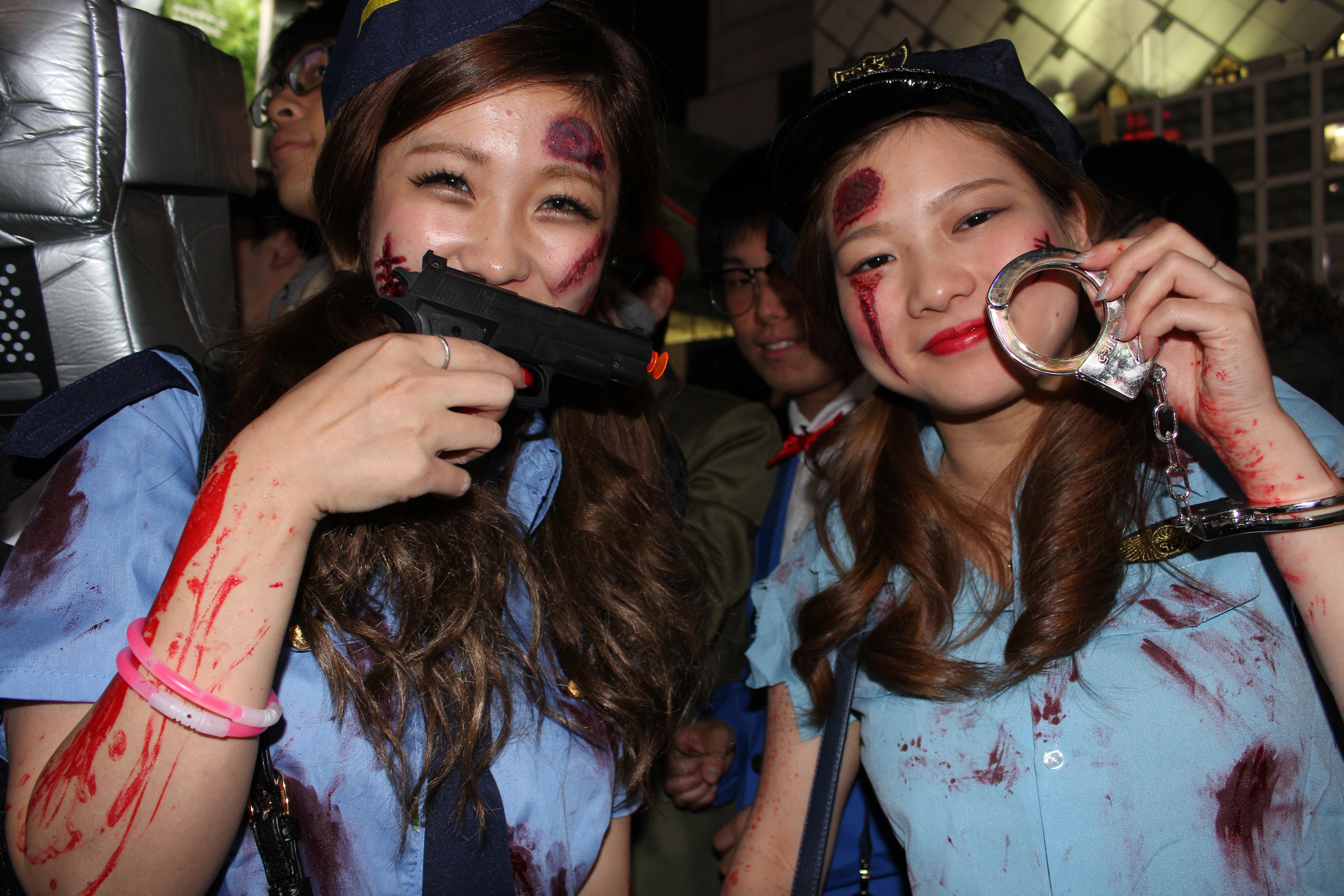 【写真】JKとJDで溢れる渋谷ハロウィン当日！  非日常を求める10代たち