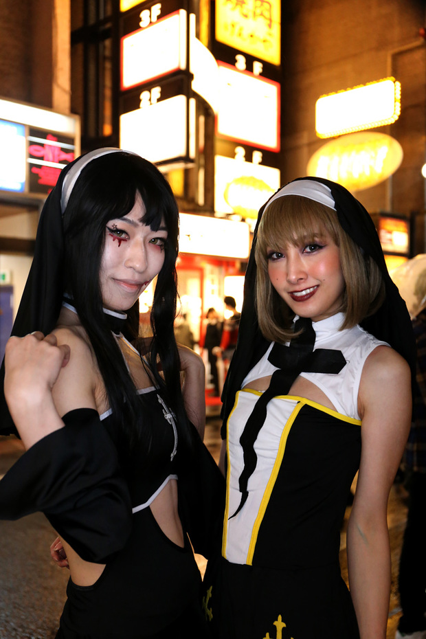渋谷ハロウィンの美女たち３０