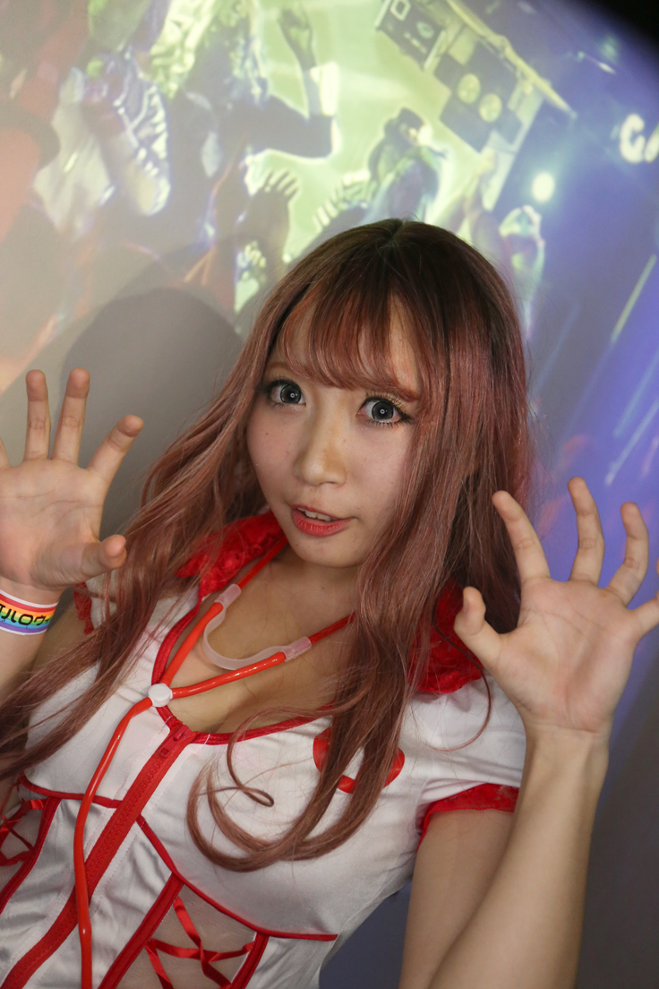 「歌舞伎町ハロウィン」のコスプレ仮装ギャル