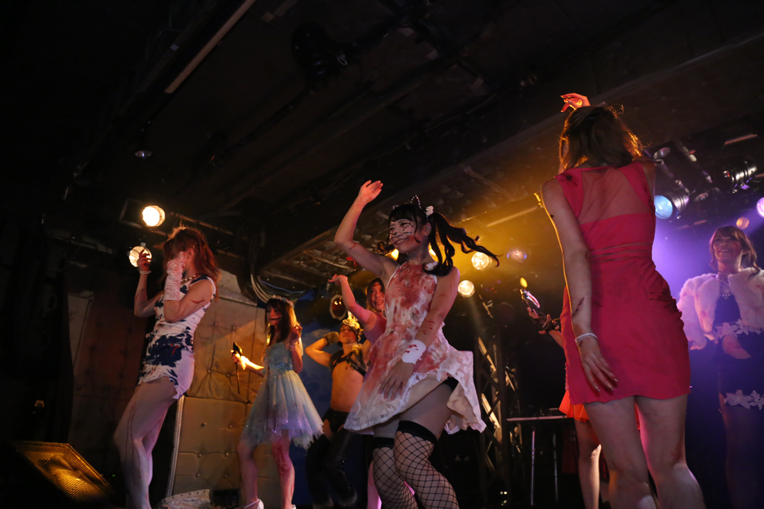 「歌舞伎町ハロウィン」のカオスなステージ