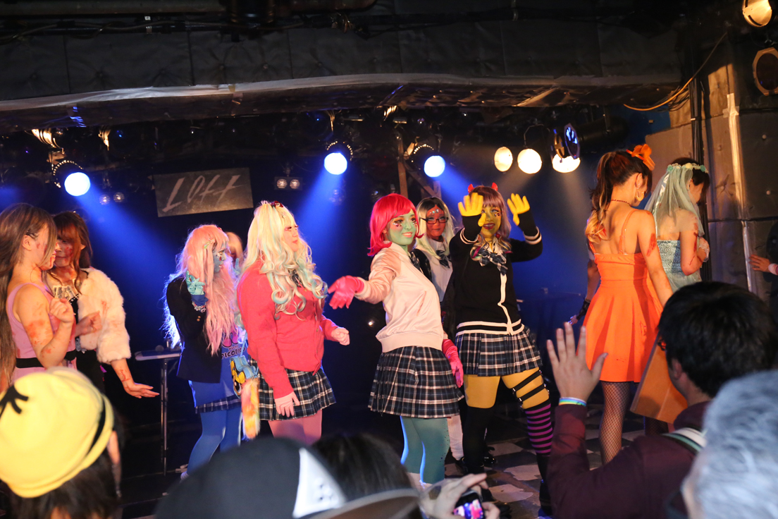 「歌舞伎町ハロウィン」のカオスなステージ