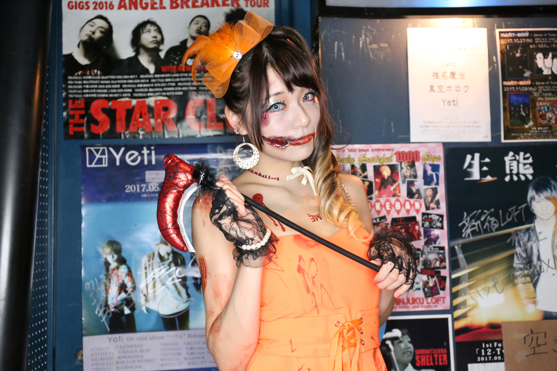 「歌舞伎町ハロウィン」のコスプレ仮装ギャル