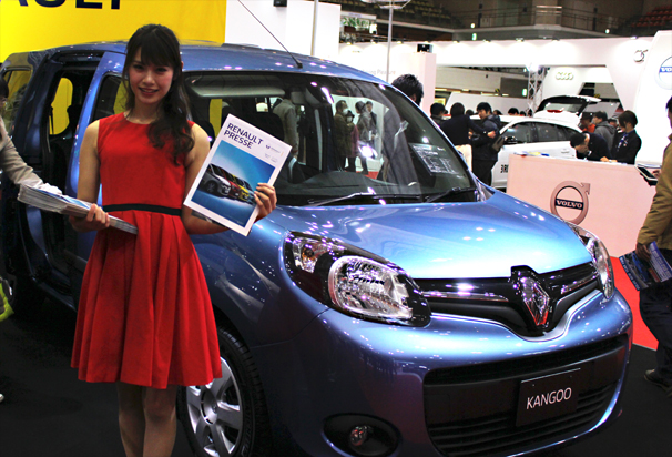 福岡モーターショー2015 RENAULTのブース