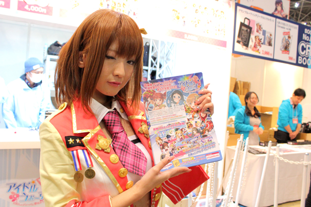 【C89】冬コミのコスプレコンパニオン「アイドルうぉーず」ブース4