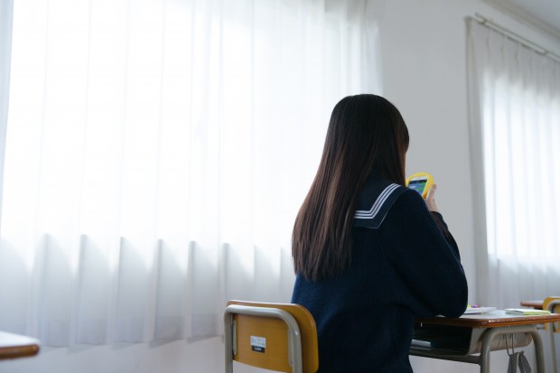 元女子高生AI(人工知能)りんな