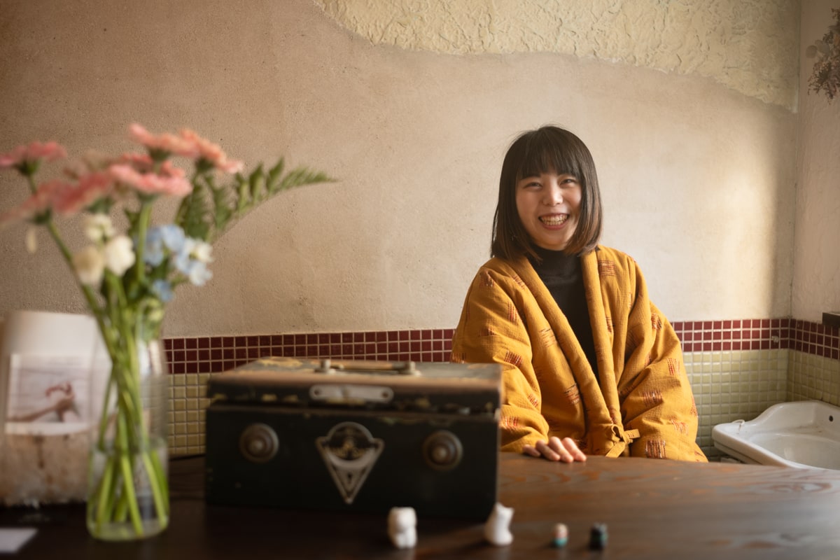 「俺は、（女将の）さくらちゃんに投資してるんです。あんまり仕事はしないけど、でも健やかに生きてていいでしょ？って」