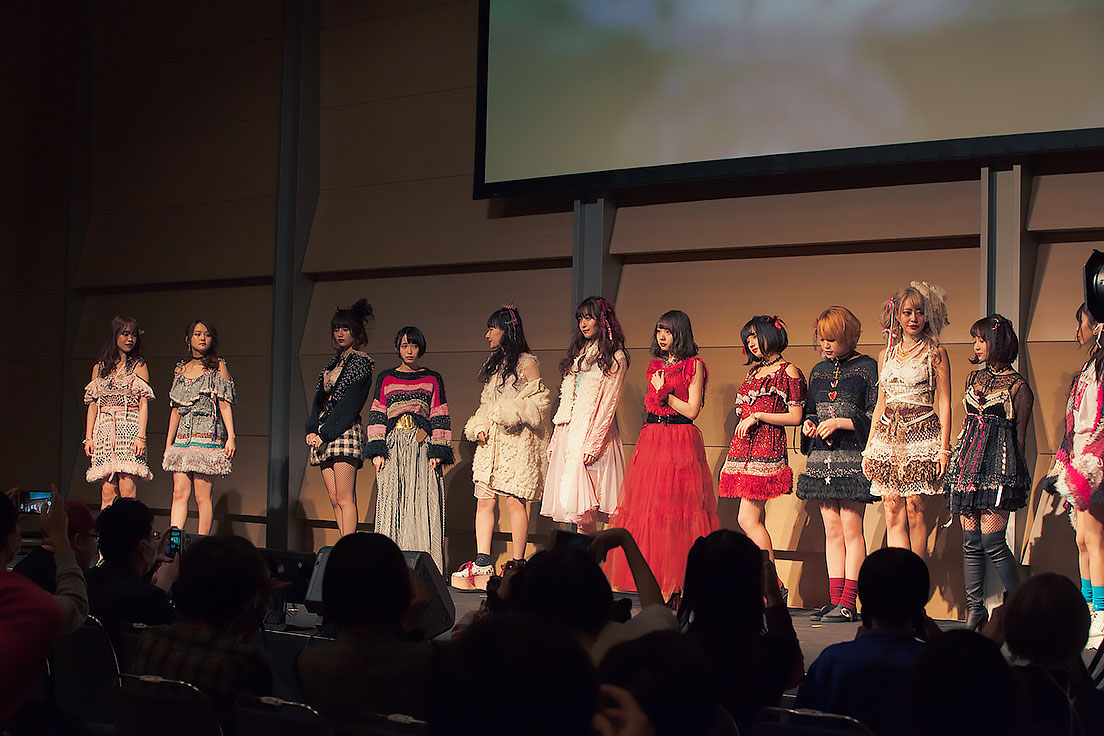 「ミスiD 2018」受賞者によるファッションショー