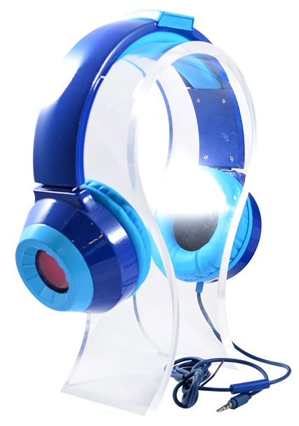 「LIMITED EDITION Mega Man（C）HD LED Headphones」3