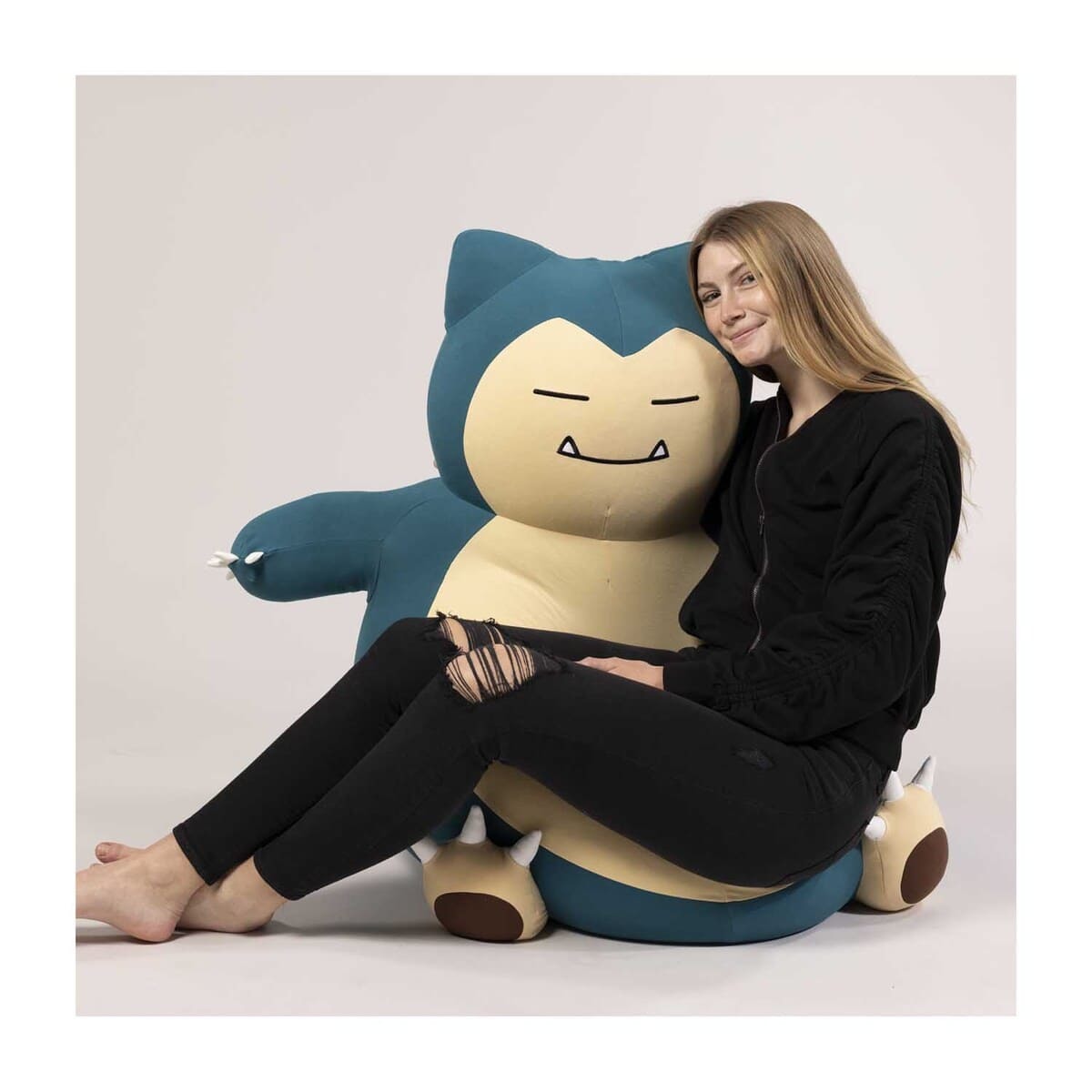 Pokémon Home Accents Bean Bag Chair by Yogiboの画像 - KAI-YOU.net