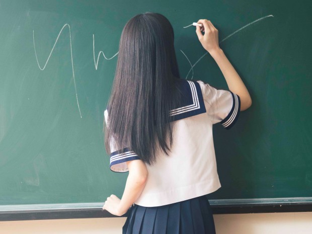 元女子高生AI(人工知能)りんな