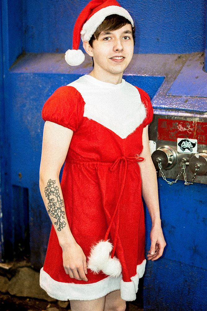 日本に滞在中という、アメリカ人。サンタコスプレで楽しそうだった