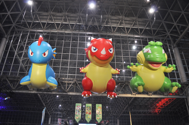 レッド・ブルー・グリーンリドラの巨大バルーン