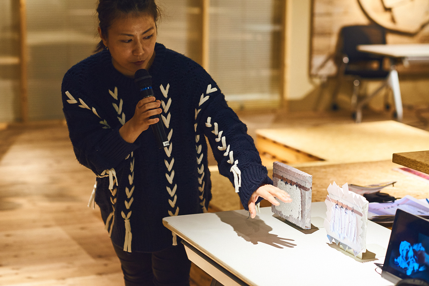 坂間真実さん『脱・皮』