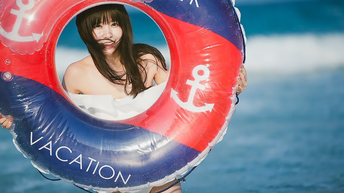 楠ろあさんの水着グラビア