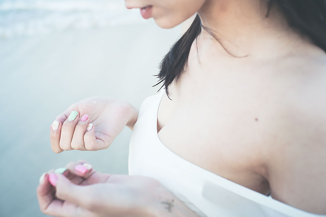 楠ろあさんの水着グラビア