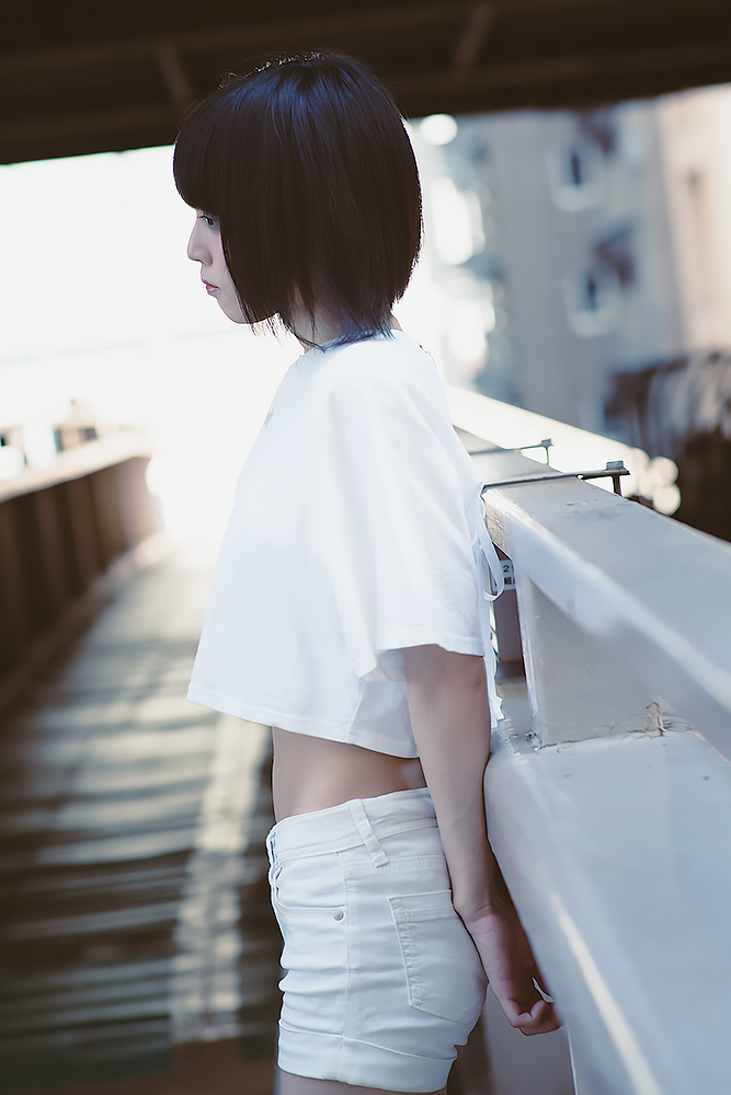 山吹りょうさん写真