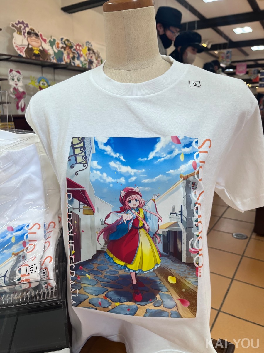 コラボグッズのTシャツ