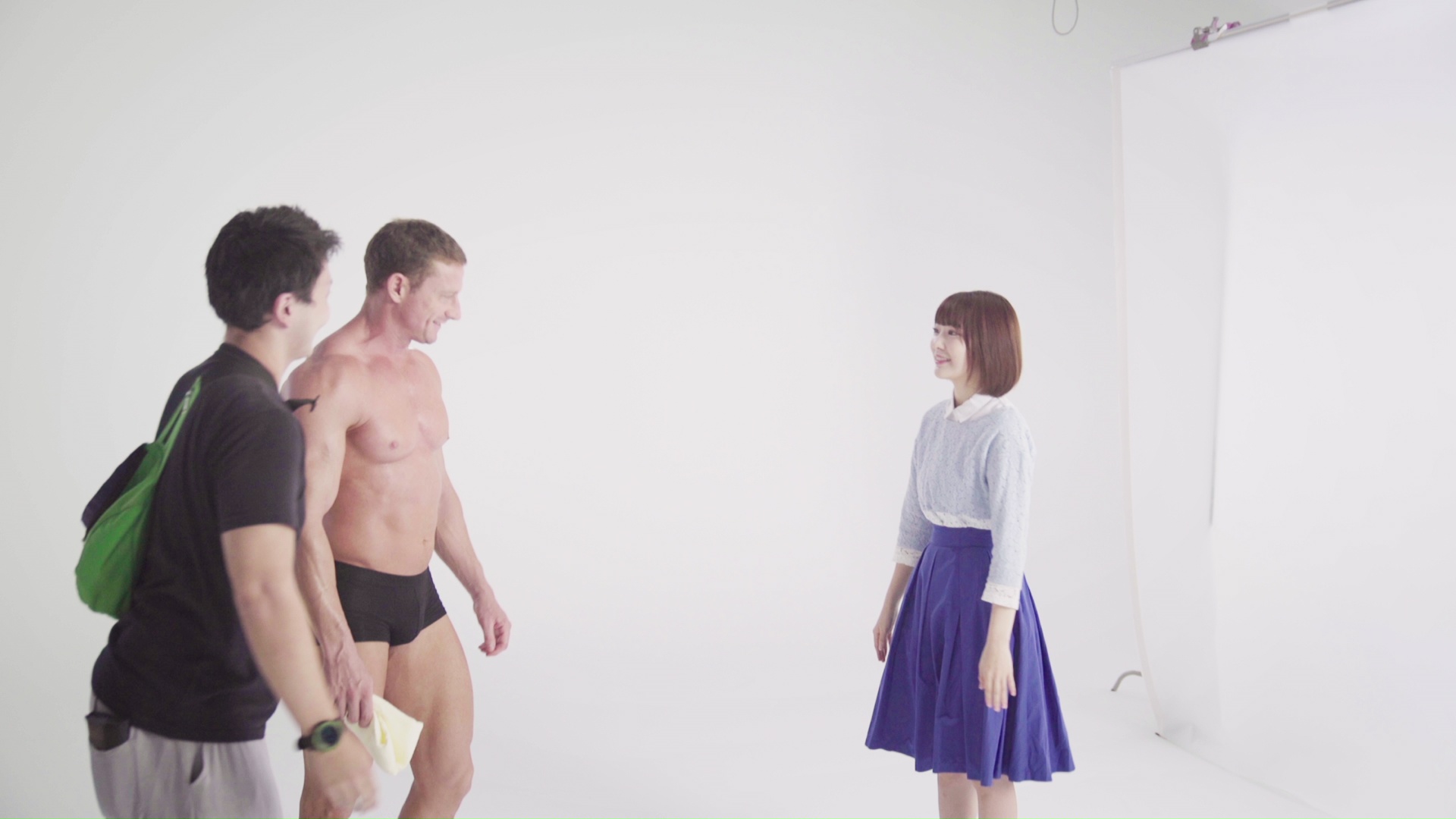 マッチョとの邂逅を果たす宮脇咲良さん